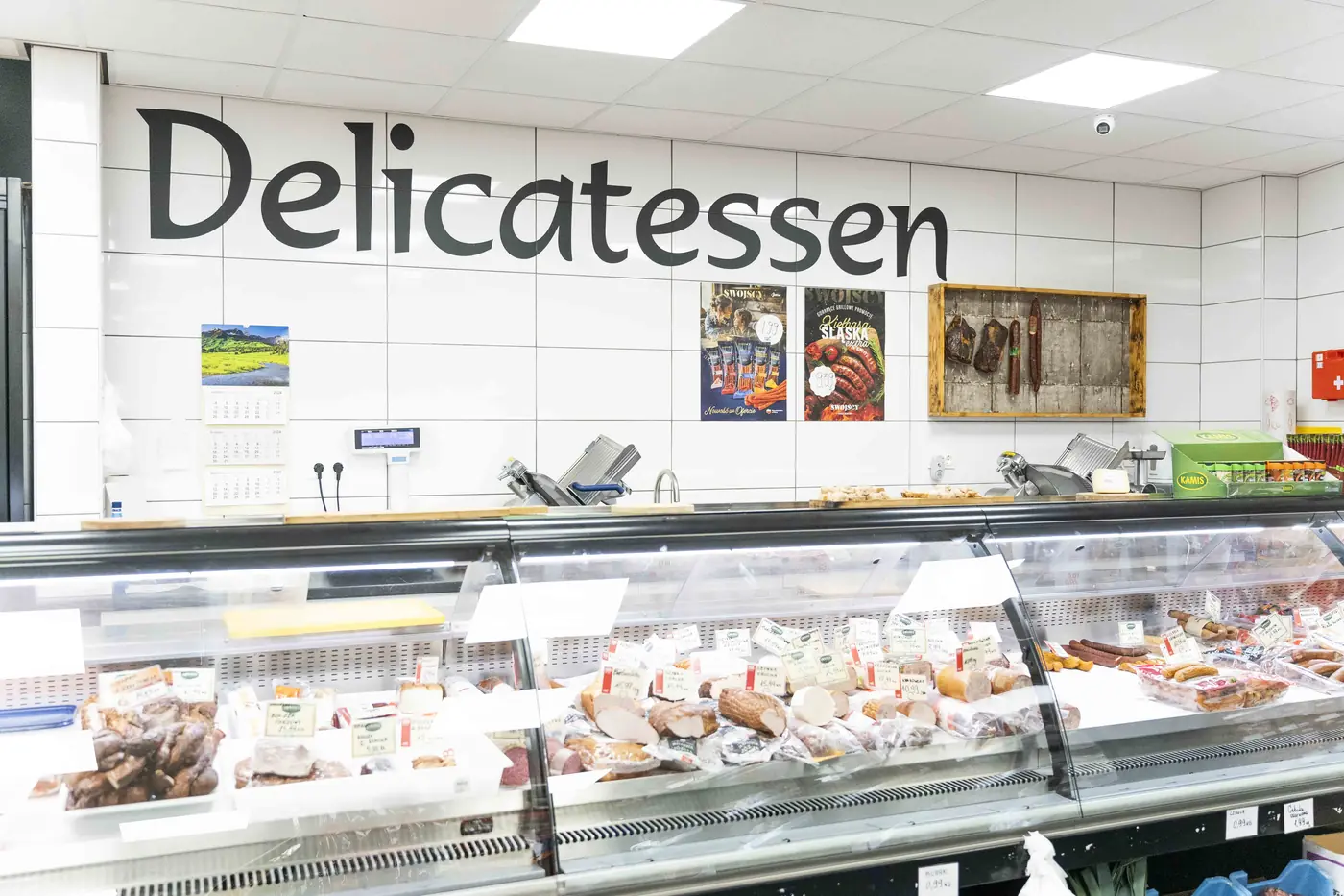Delicatessenafdeling van Dino Market Polski sklep